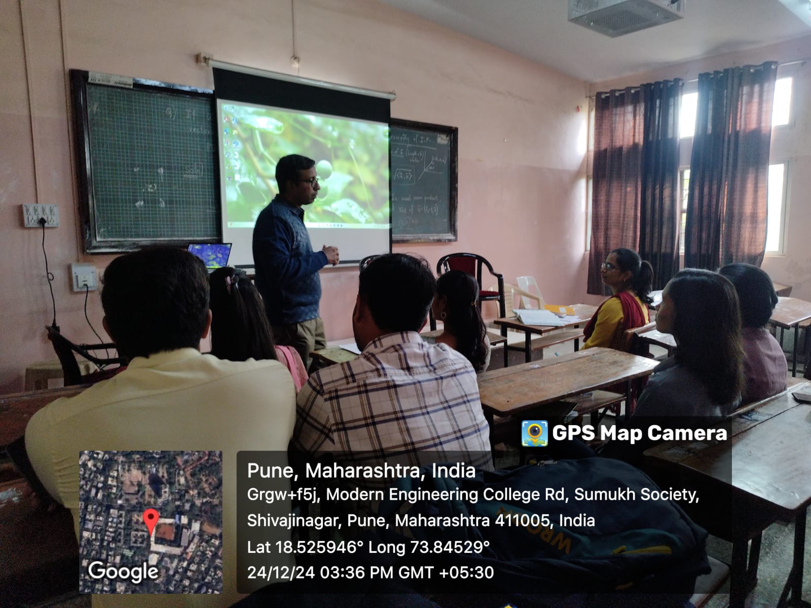 Modern College Images