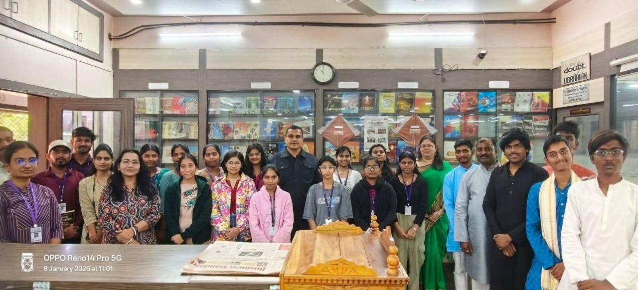 Modern College Images