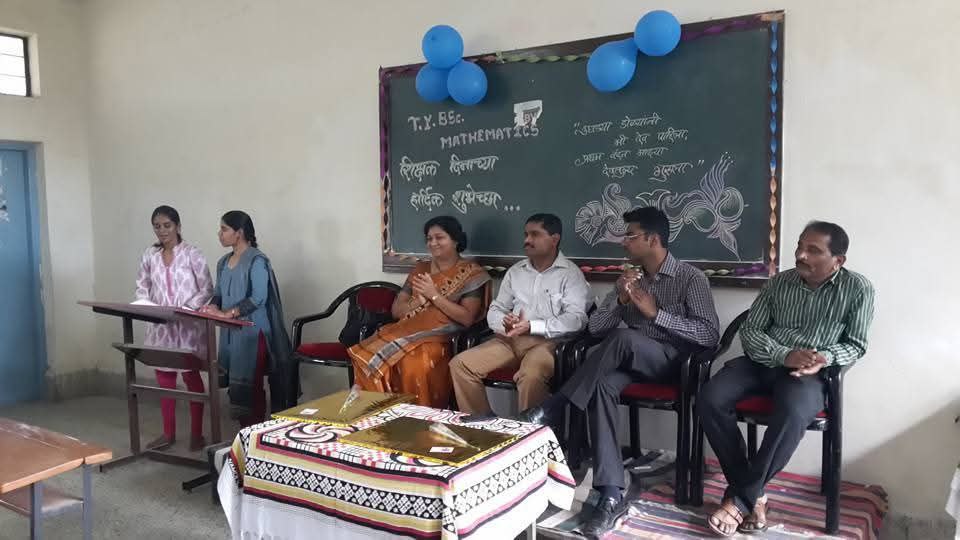 Modern College Images