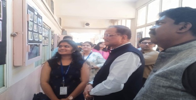 Modern College Images