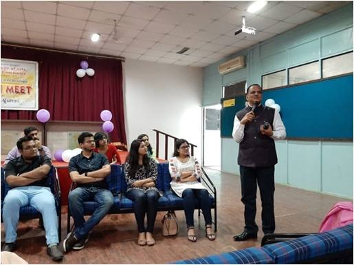 Modern College Images