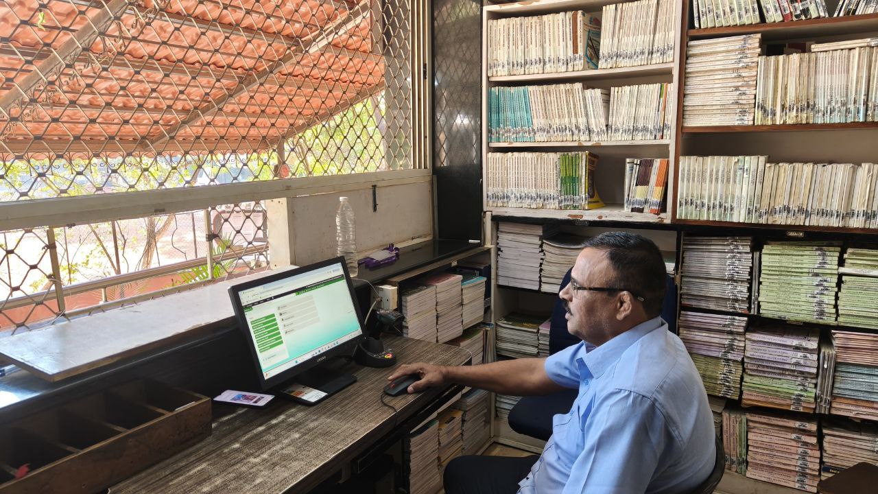 Modern College Images