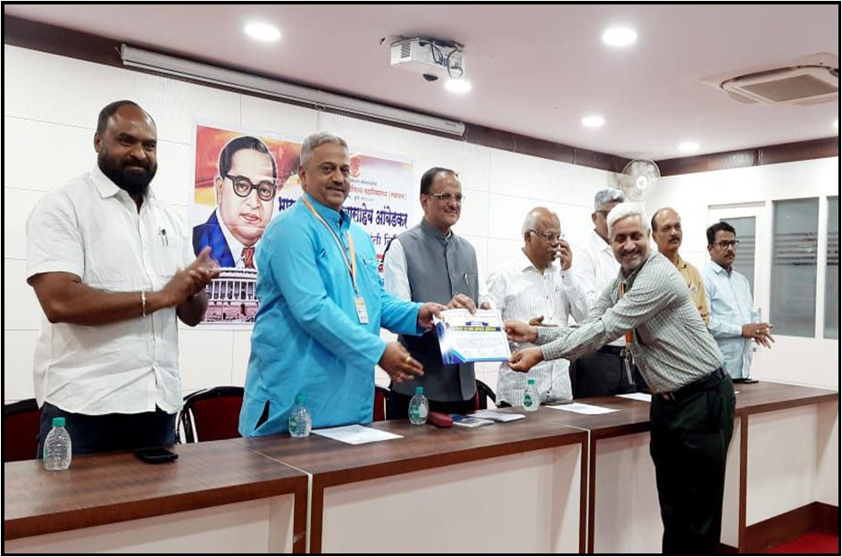 Modern College Images