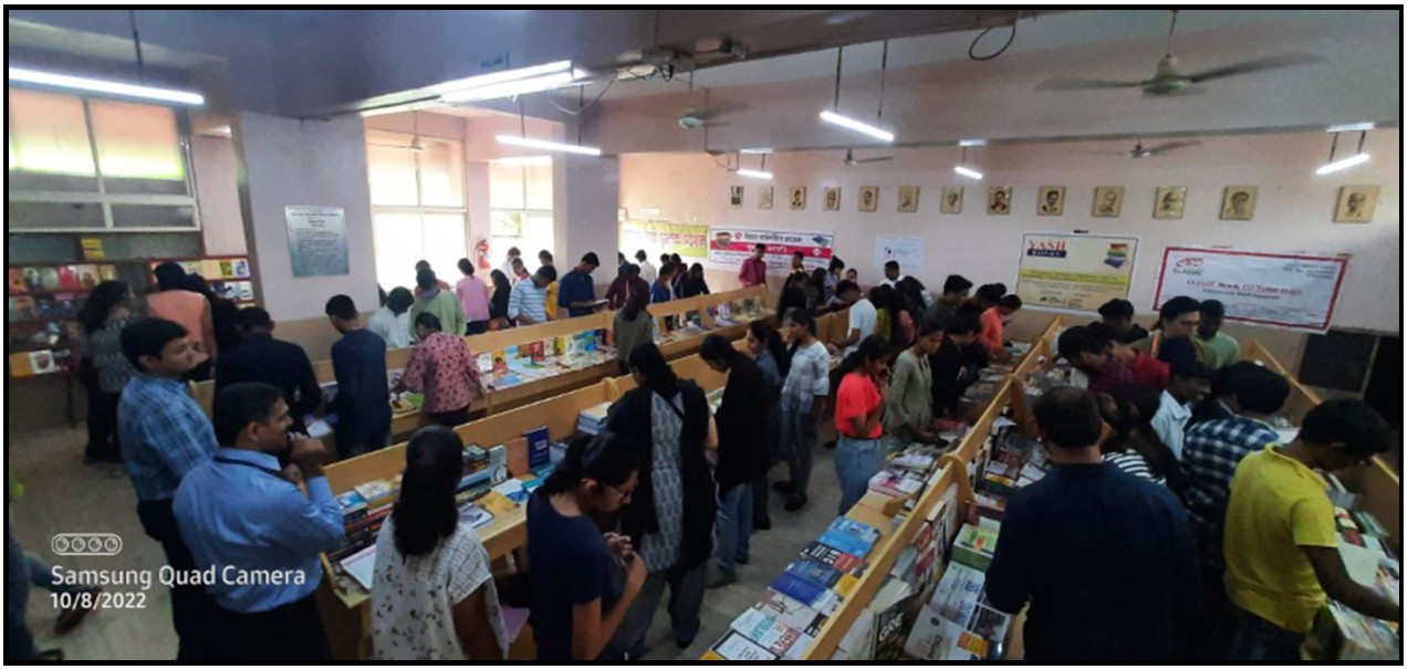 Modern College Images