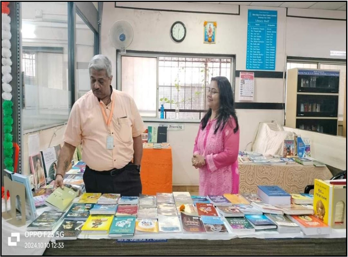 Modern College Images