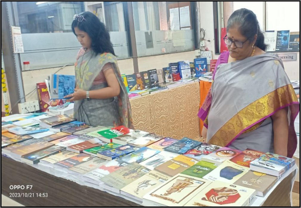 Modern College Images