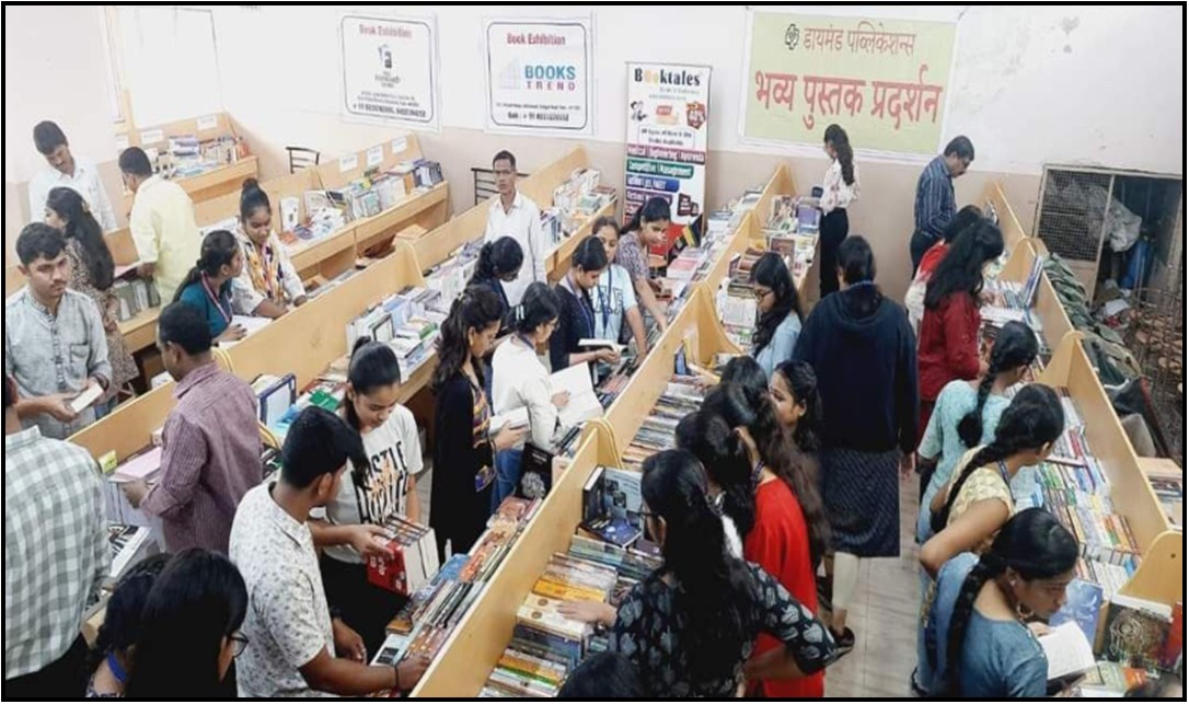 Modern College Images