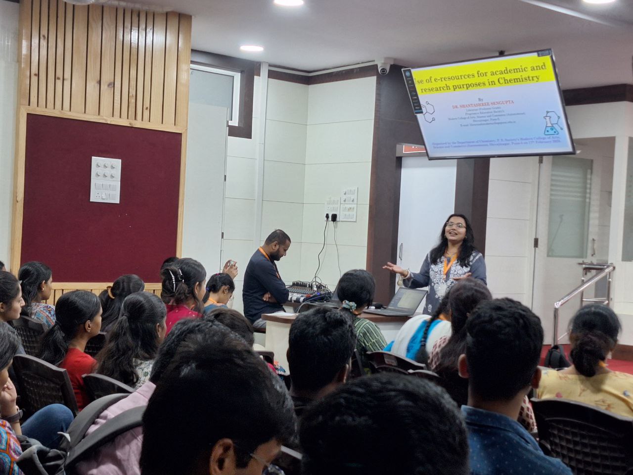 Modern College Images