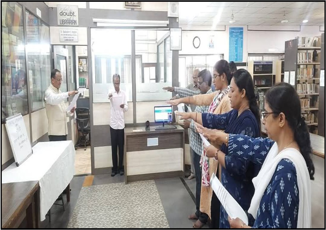 Modern College Images