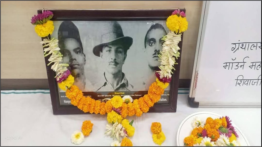 Modern College Images