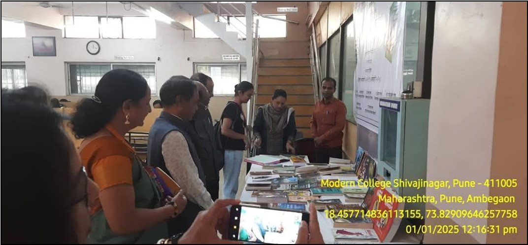 Modern College Images